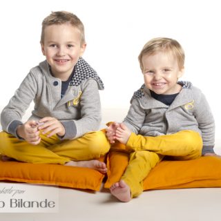 portrait enfants - photo frere et soeur - Studio Bilande - Philippeville-14