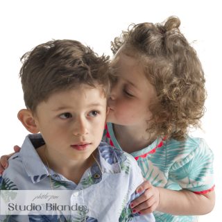 portrait enfants - photo frere et soeur - Studio Bilande - Philippeville-23