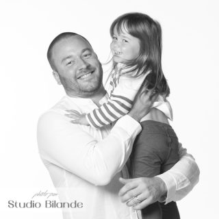 portrait enfants - photo frere et soeur - Studio Bilande - Philippeville-8