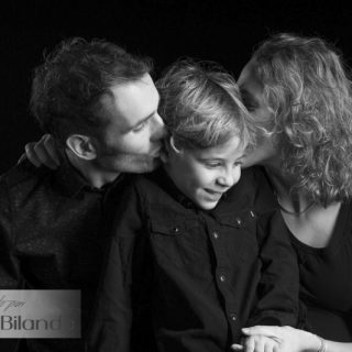 portrait famille - photo papa maman enfants - Studio Bilande - Philippeville-17